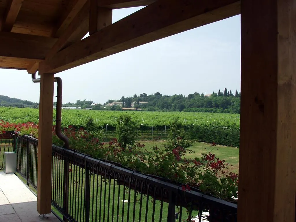 Ca Vettor Bed & Breakfast Affi